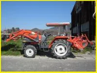 Японский минитрактор Kubota GL 25 с фронтальным погрузчиком